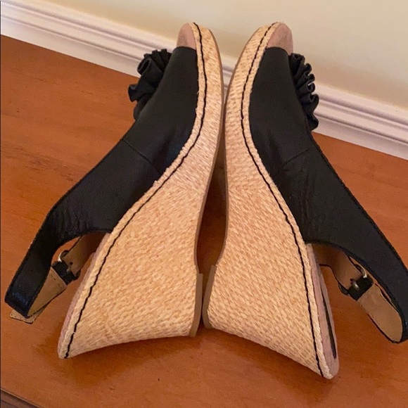 B.O.C Born Concepts black peep toe wedges Sz 11 - Picture 4 of 7